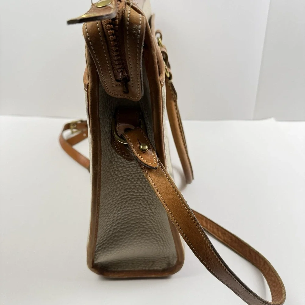 Vintage Dooney & Bourke Bag Tan Brown Pebbled Leather Purse Hand Shoulder Bag